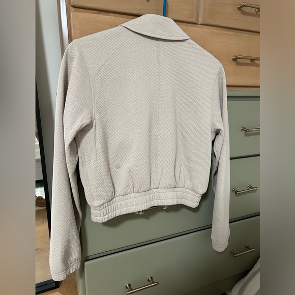 Lululemon jacket - Picture 2 of 4